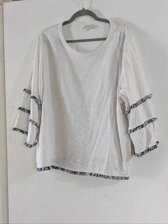 Cynthia Rowley Tops - Linen Cynthia Rowley Blouse